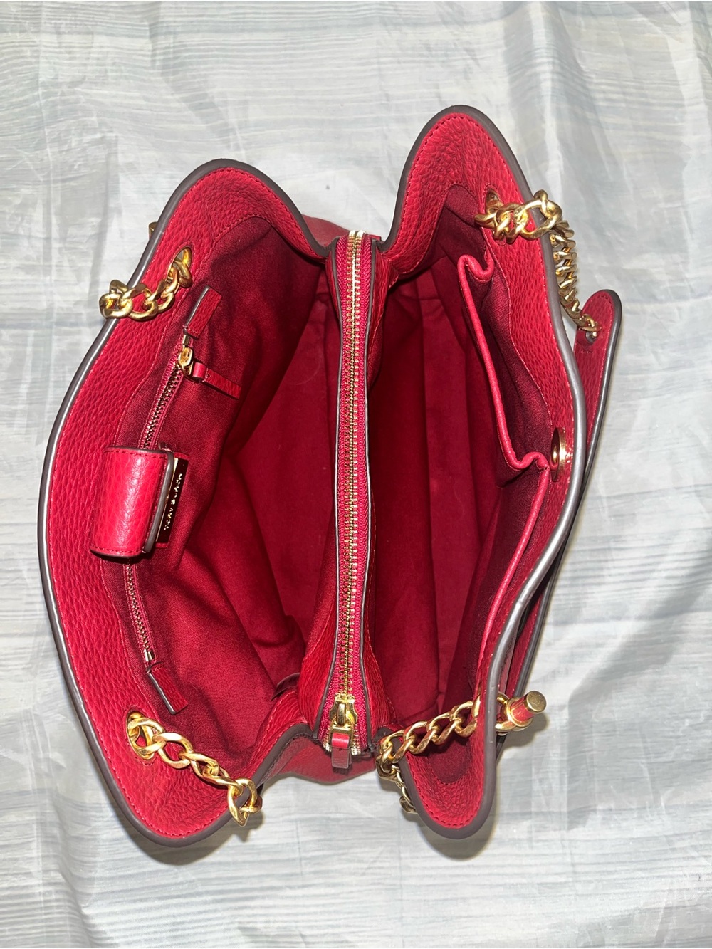 Tory Burch Deep Red Pebbled Leather Chain-Handle Shoulder Bag - Picture 7 of 10